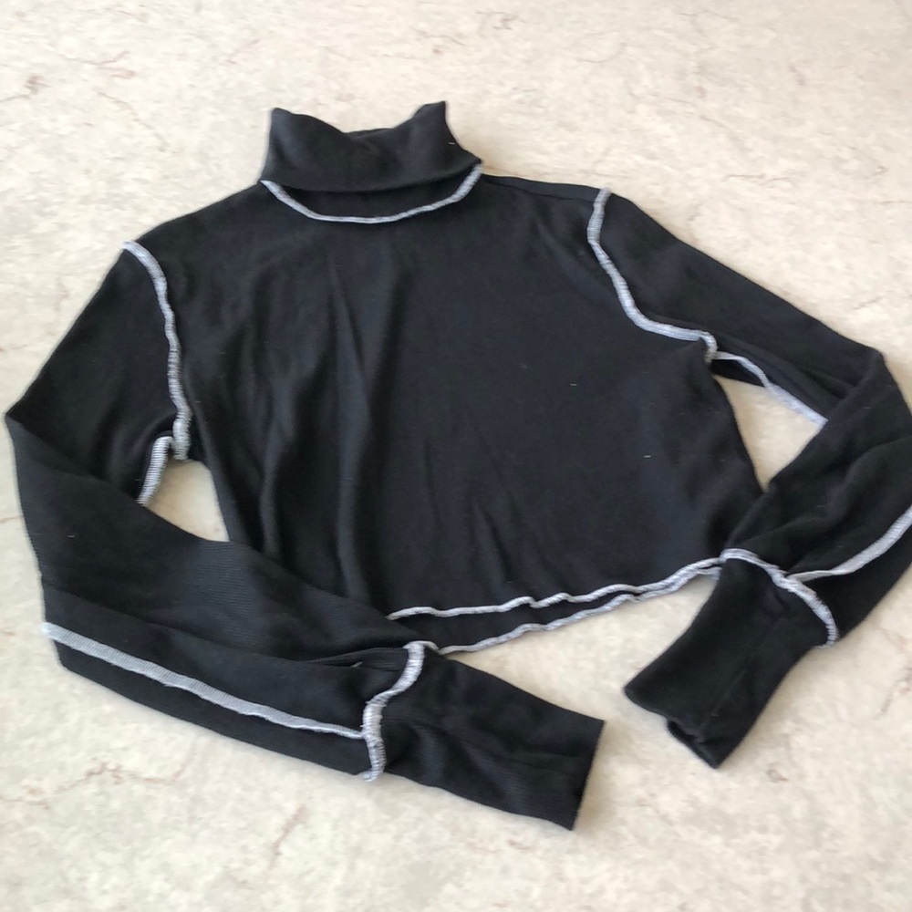Black forever 21 turtle neck
